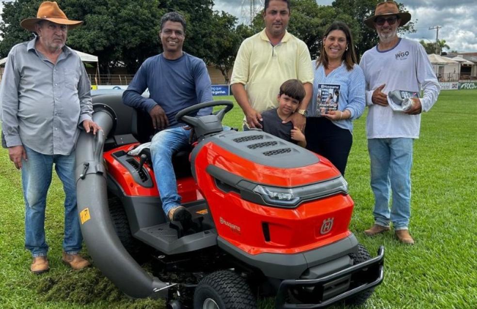 🚜 Novo Investimento: Cuidado e Agilidade para Nossos Gramados!