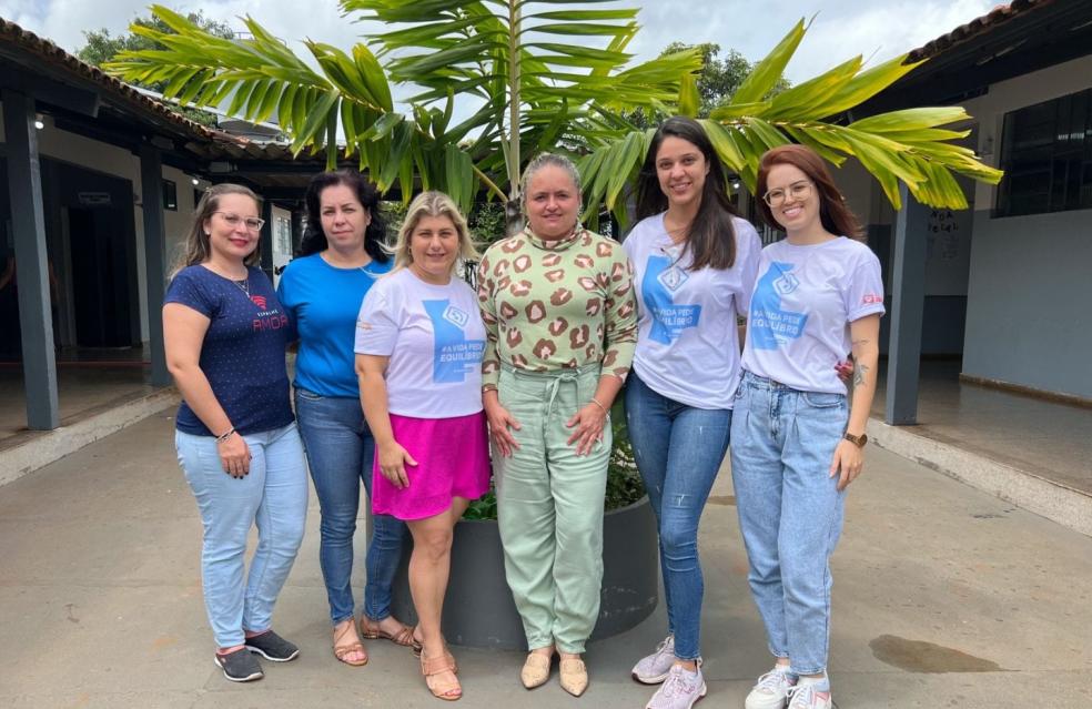Secretaria de Saúde realiza palestra sobre saúde mental da campanha "Janeiro Branco", no colégio Antônio Ferreira Goulart.
