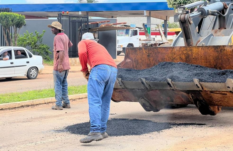 PREFEITURA EM AÇÃO l OPERAÇÃO TAPA BURACOS.