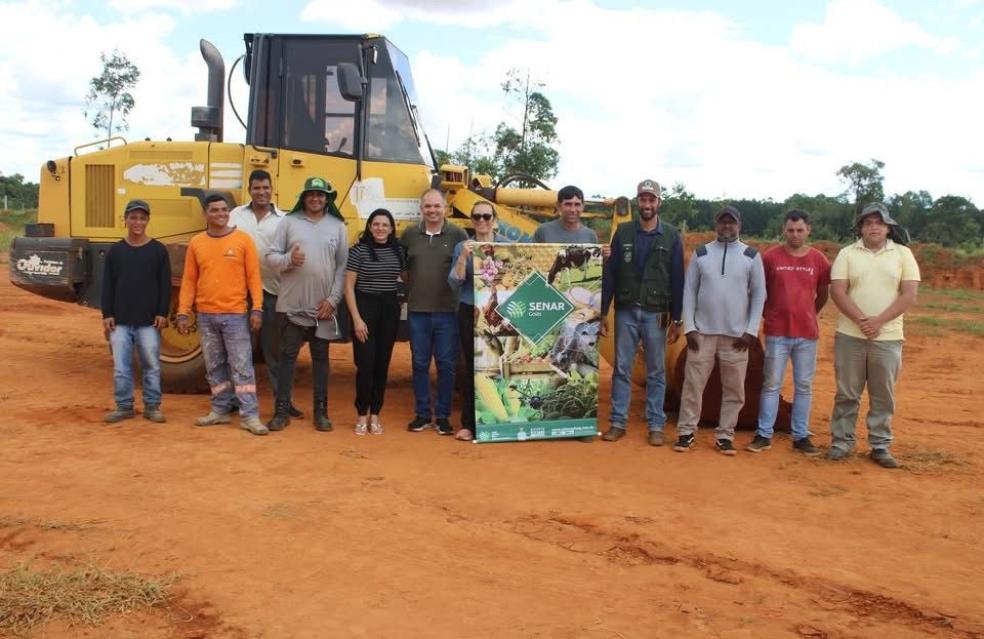 Curso de Operação e Manutenção de Pá Carregadeira qualifica mão de obra em Ouvidor